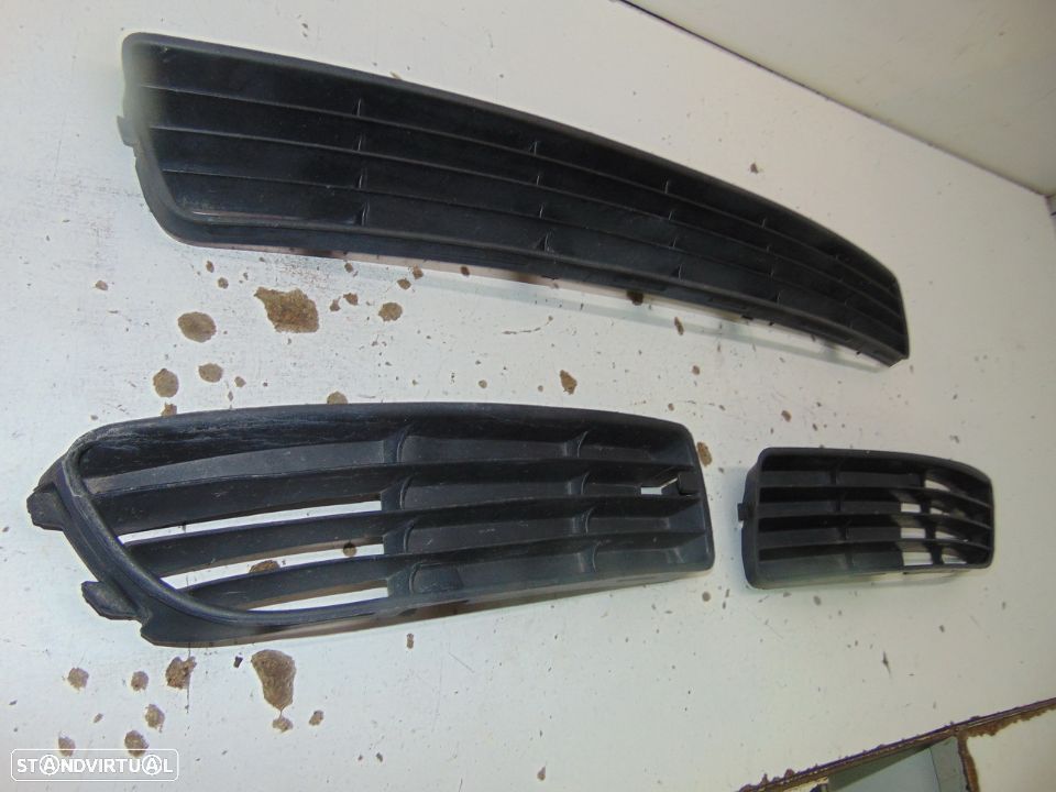 Audi a4 carro e carrinha 1 modelo grelhas do pára-choques/Aro da frente do rádio - 2