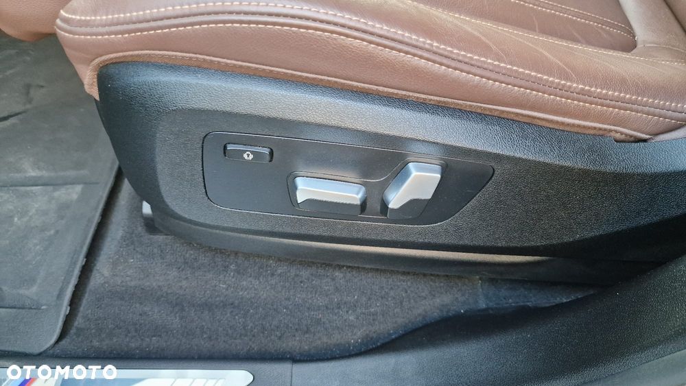 BMW X5 xDrive45e - 8