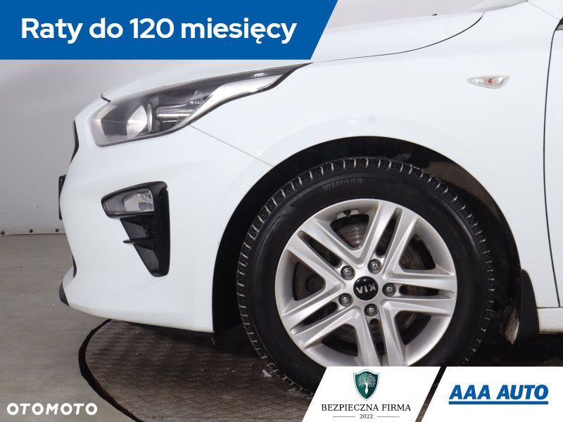 Kia Ceed - 16