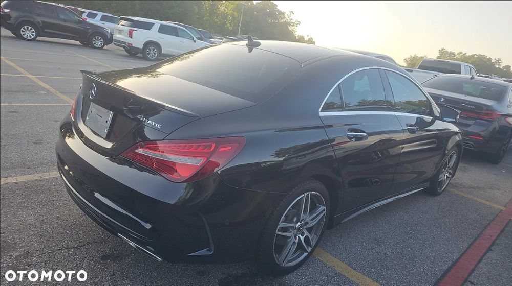 Mercedes-Benz CLA 250 4Matic 7G-DCT AMG Line - 5