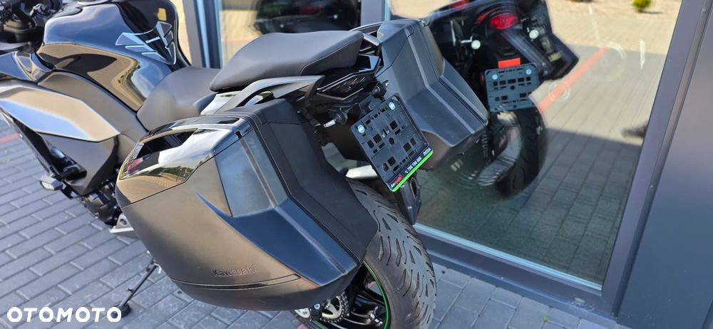 Kawasaki Ninja 1000 SX - 40