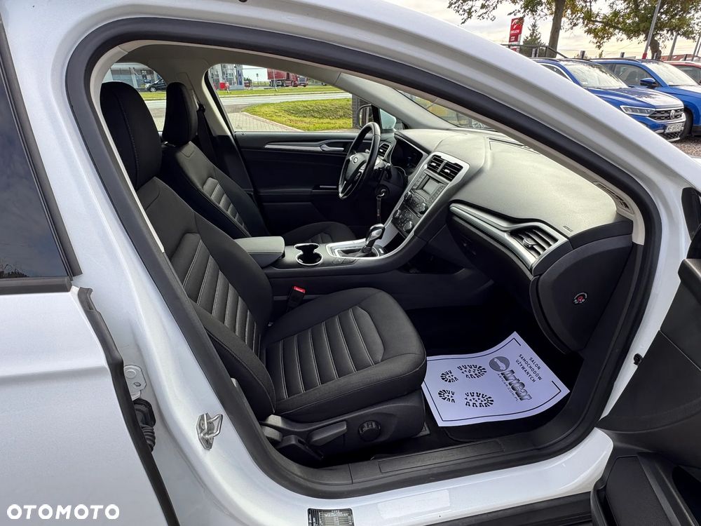 Ford Mondeo 2.0 TDCi Ambiente PowerShift - 32