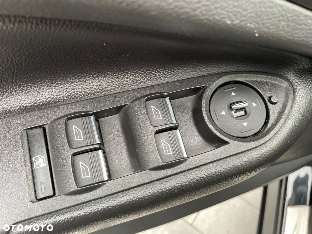 Ford Kuga 2.0 TDCi Titanium - 12