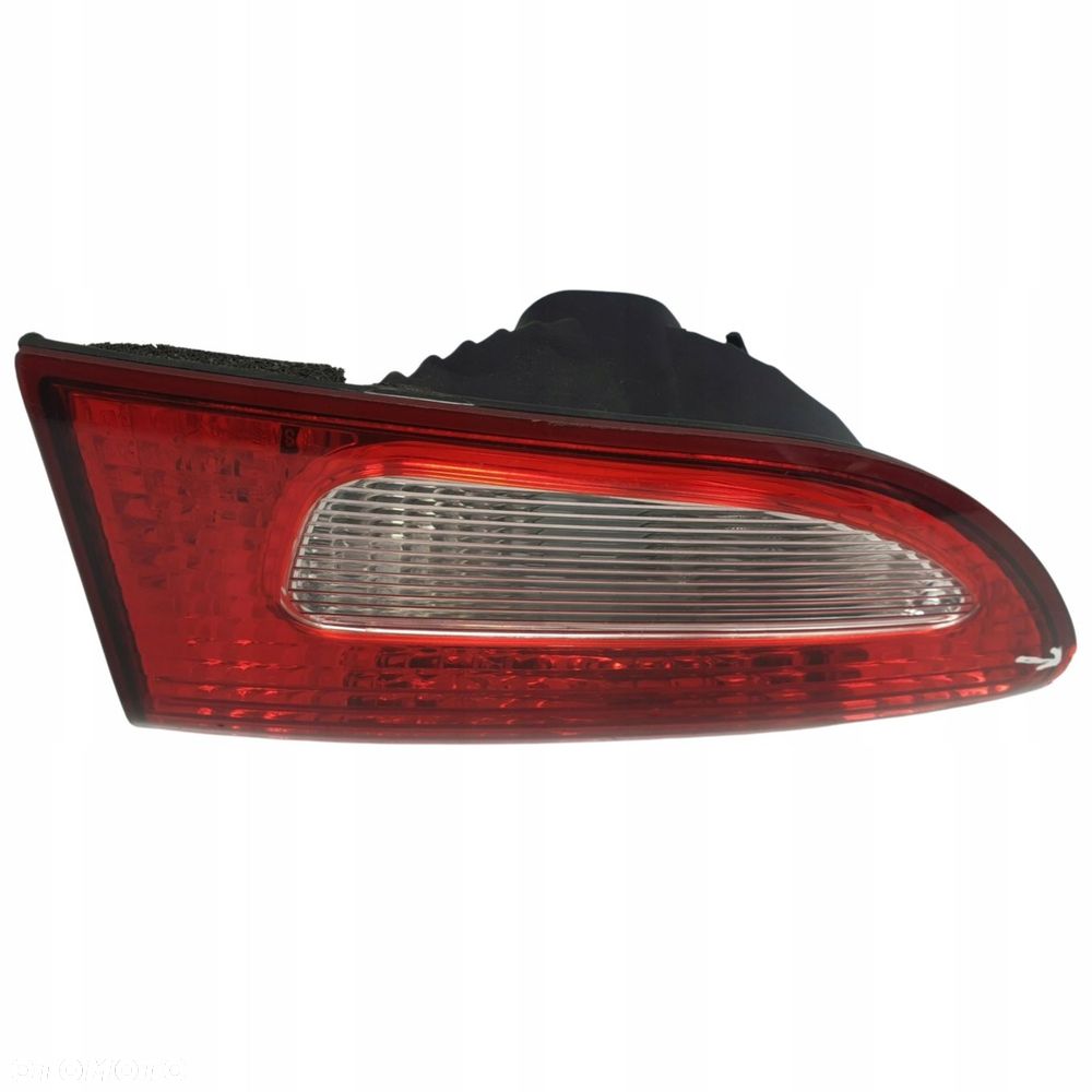 LAMPA Subaru Tribeca TYLNA W KLAPE PRAWA prawy tył - 15