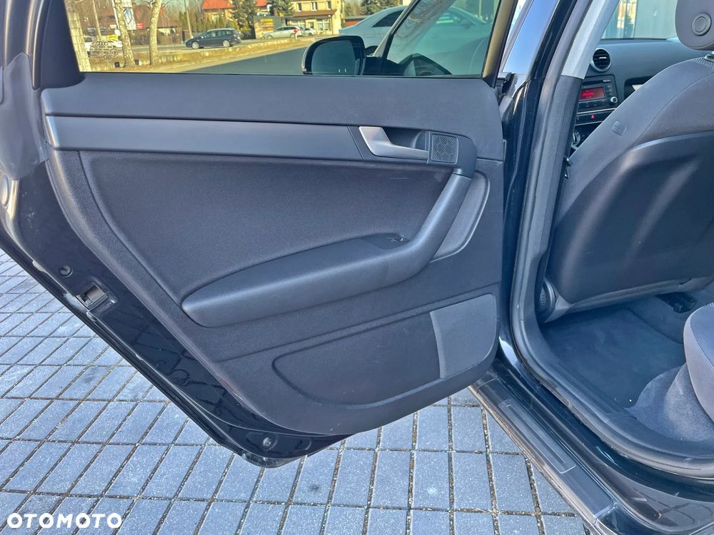Audi A3 Sportback 1.6 TDI 102g DPF - 17