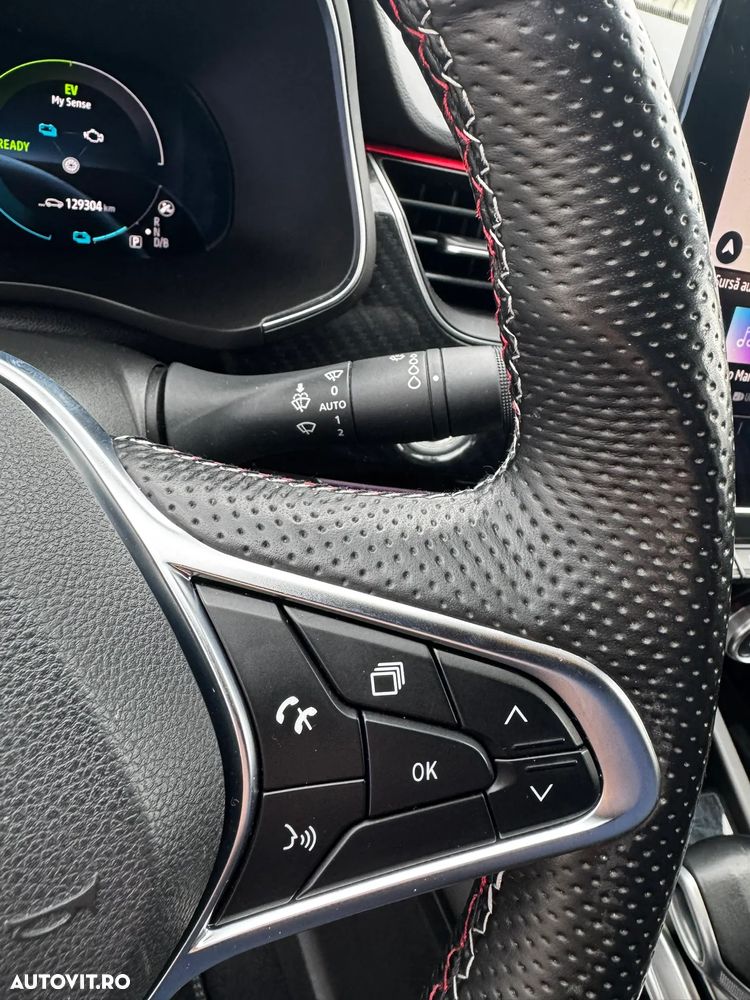 Renault Arkana E-TECH Hybrid RS Line - 20