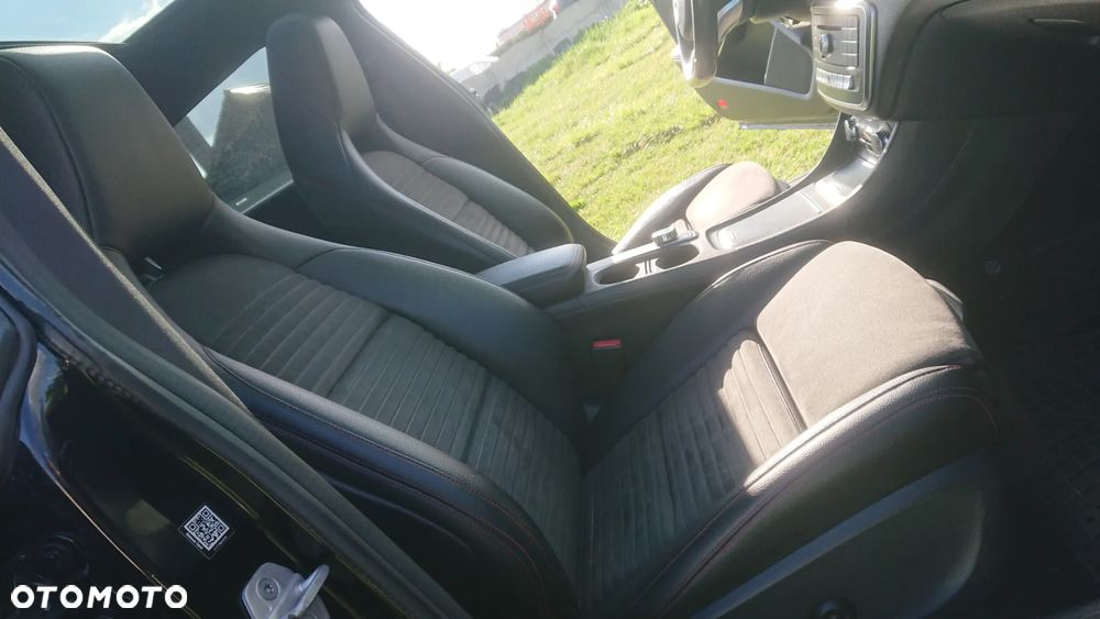 Mercedes-Benz CLA - 30