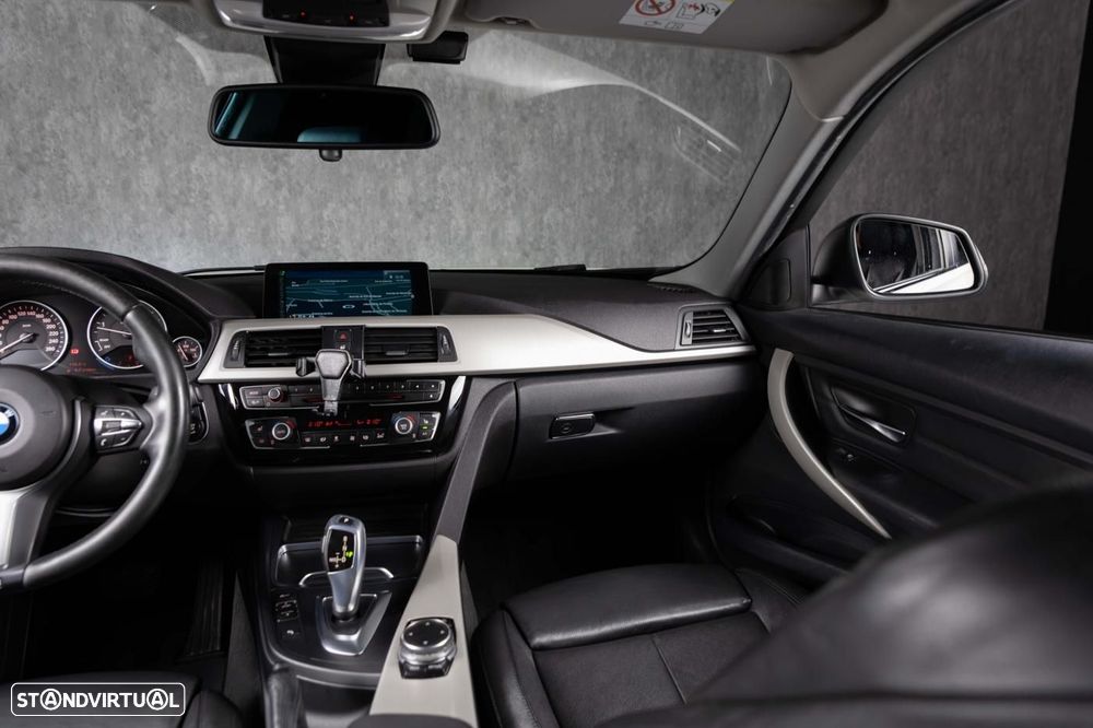 BMW 320 d Aut. Sport Line - 34