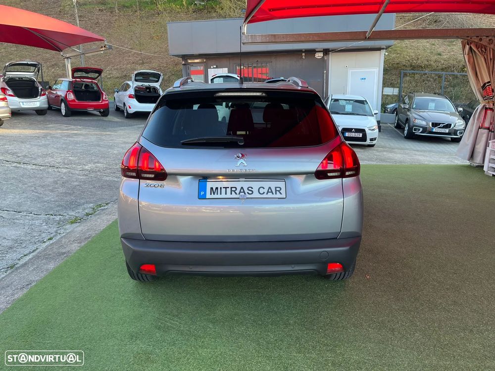 Peugeot 2008 1.6 BlueHDi Style - 4