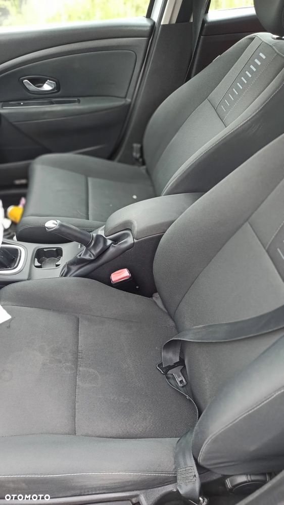 Renault Megane III 1.6 Benzyna 110KM 2009r - 10