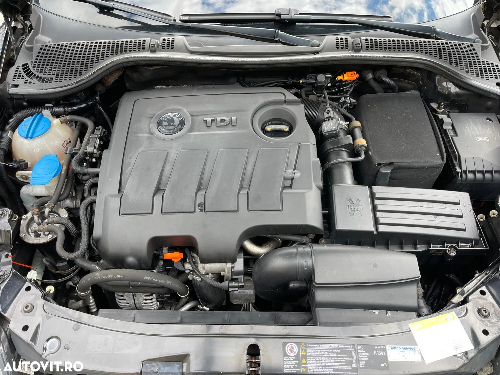 Skoda Octavia Combi 1.6 TDI DPF GreenLine - 8