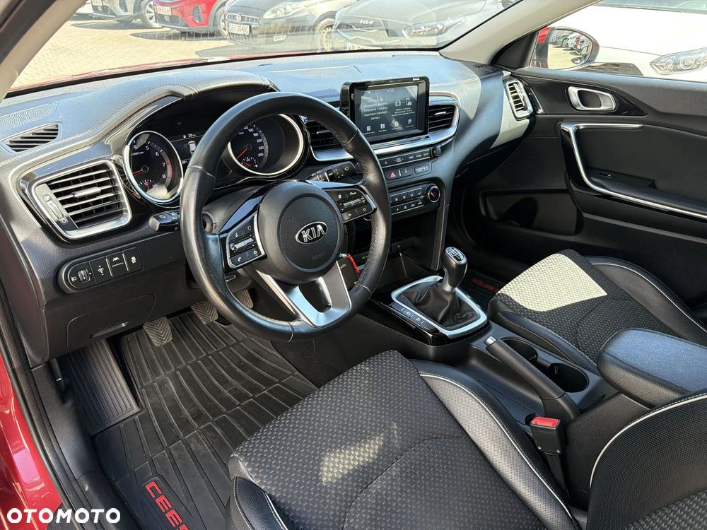 Kia Ceed 1.4 T-GDI L - 10