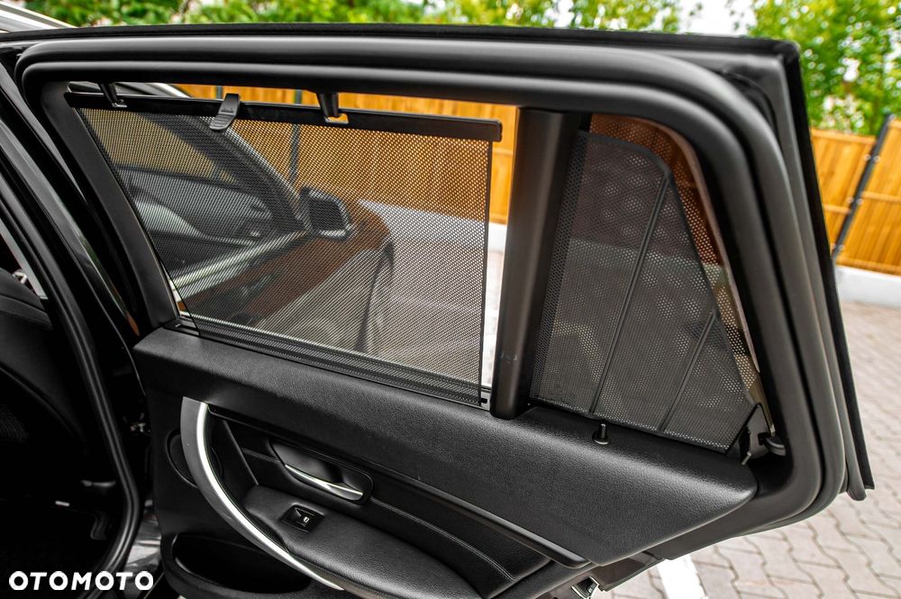 BMW Seria 3 - 37