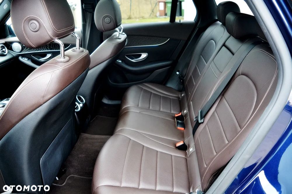 Mercedes-Benz GLC - 26