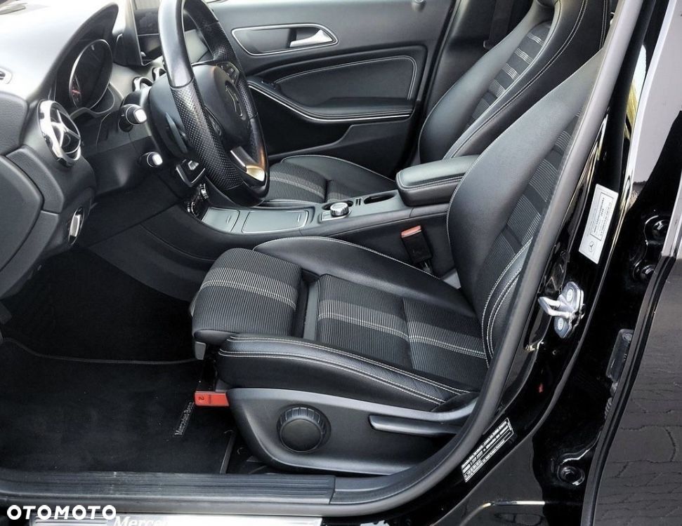 Mercedes-Benz GLA 200 7G-DCT AMG Line - 7