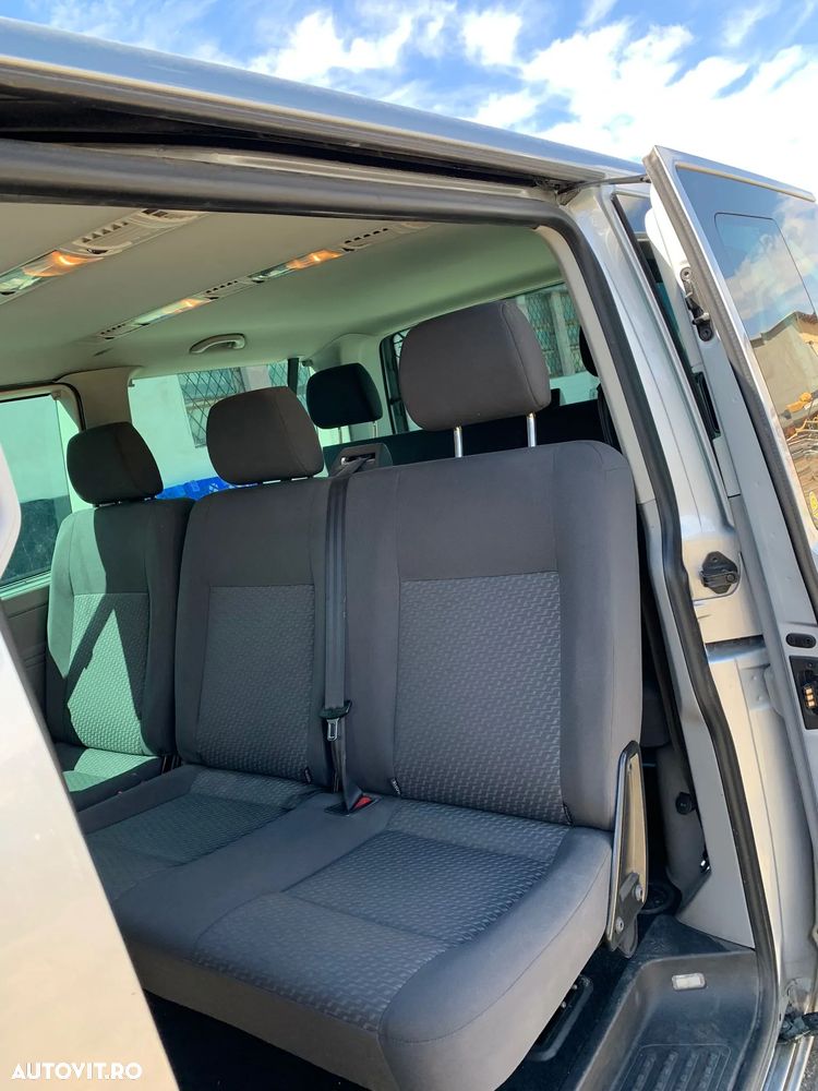 Volkswagen Caravelle - 5