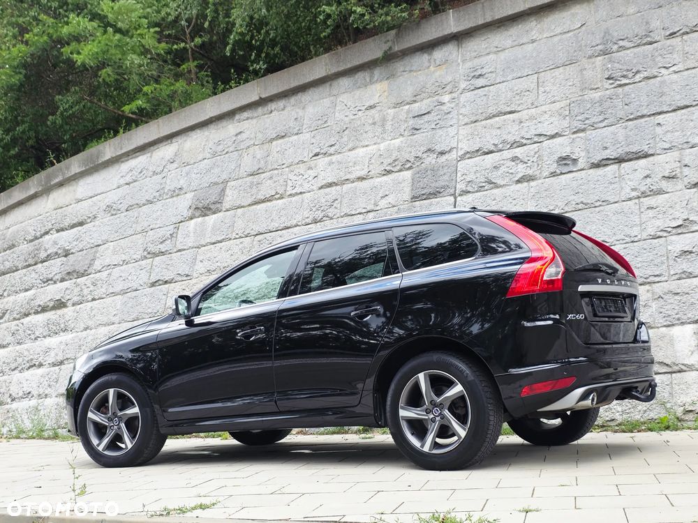 Volvo XC 60 D3 Drive-E R-Design Momentum - 36