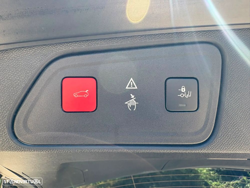 Peugeot 3008 BlueHDi 180 Stop & Start EAT8 Allure - 29