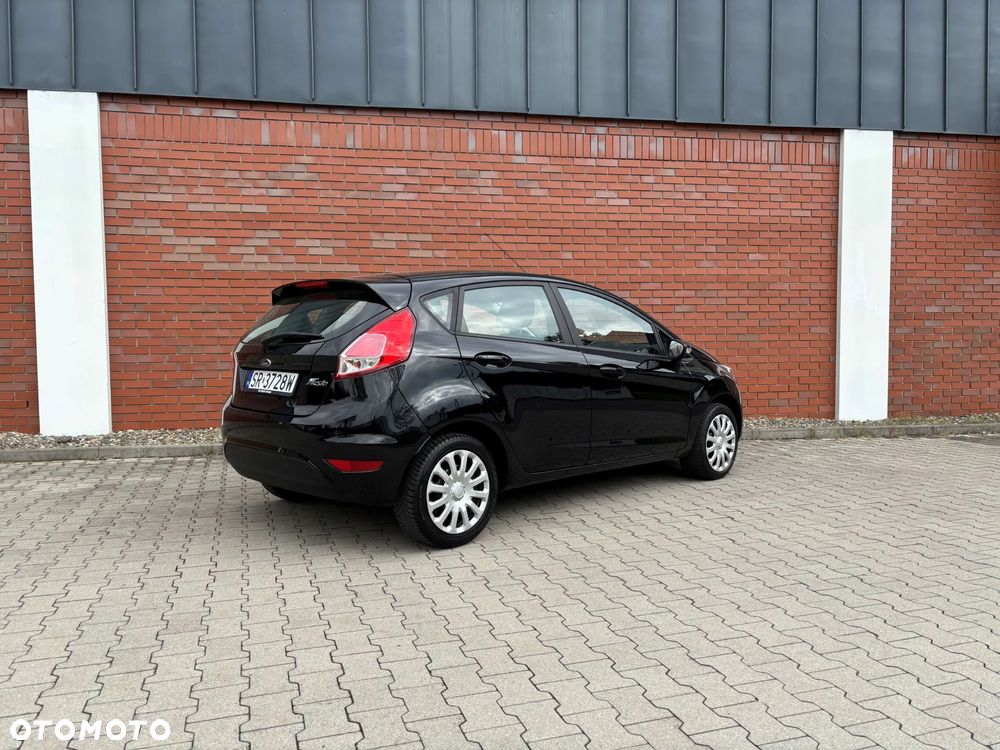 Ford Fiesta 1.25 Celebration - 3