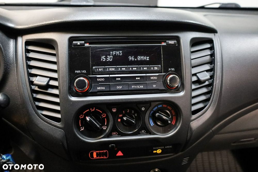 Mitsubishi L200 - 18