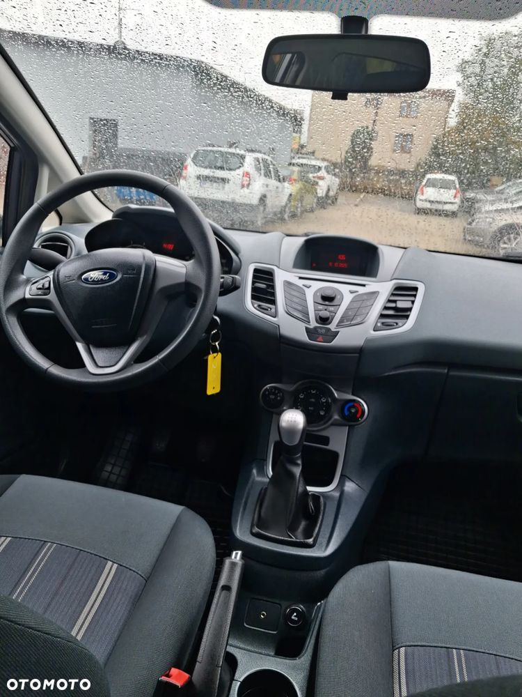 Ford Fiesta - 18