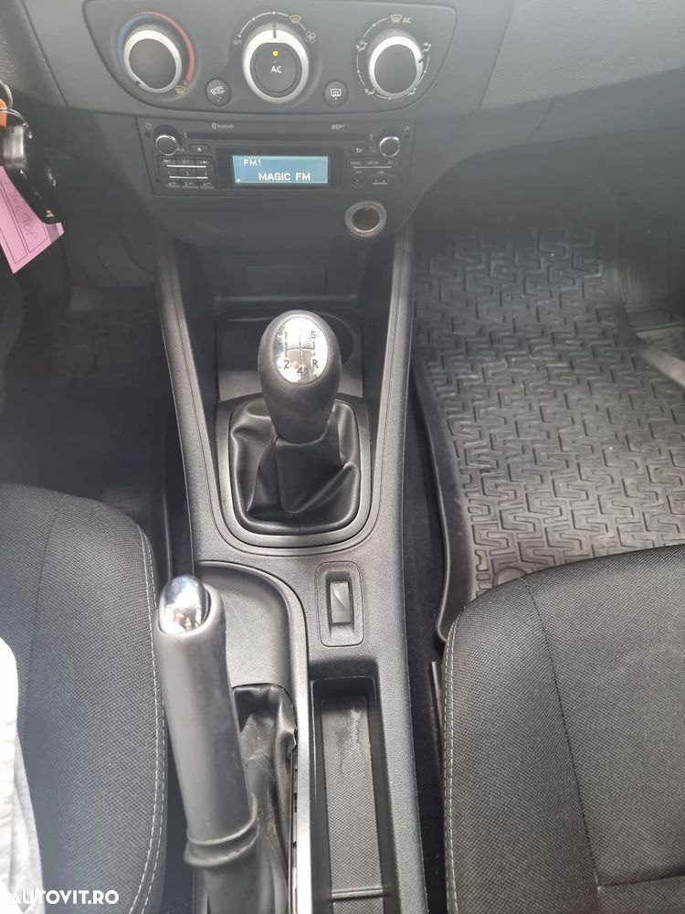 Renault Fluence 1.6 Authentique - 16