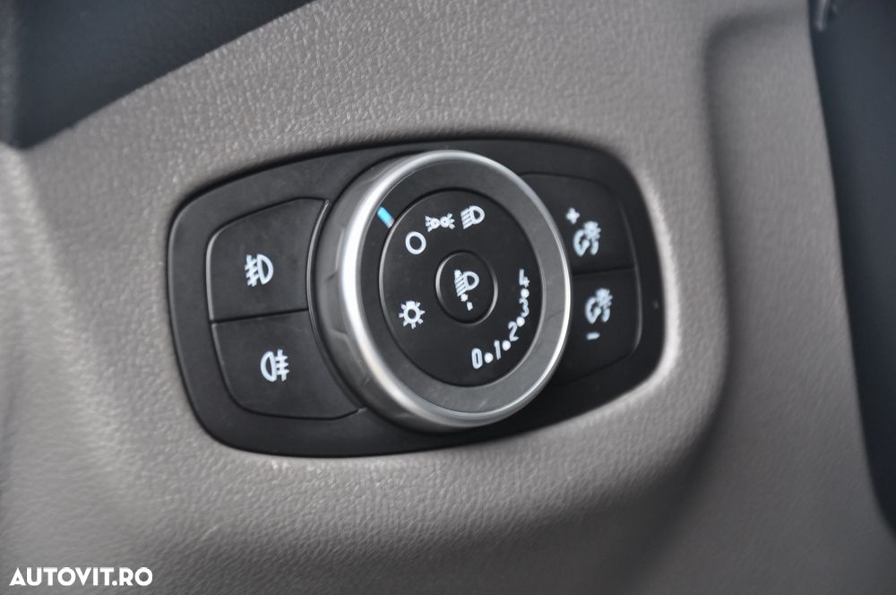 Ford Transit Connect - 24
