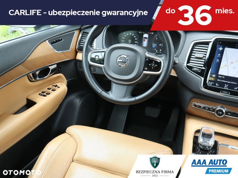 Volvo XC 90 - 9