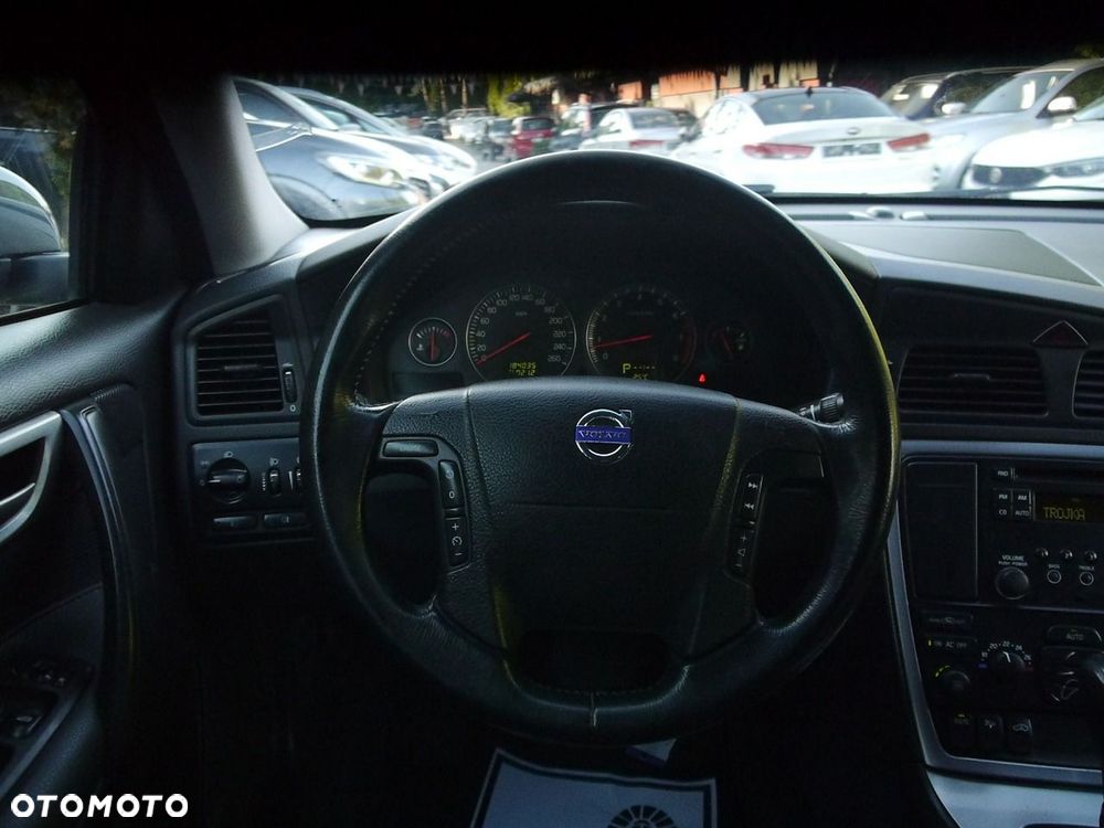 Volvo V70 2.5T AWD Momentum - 19