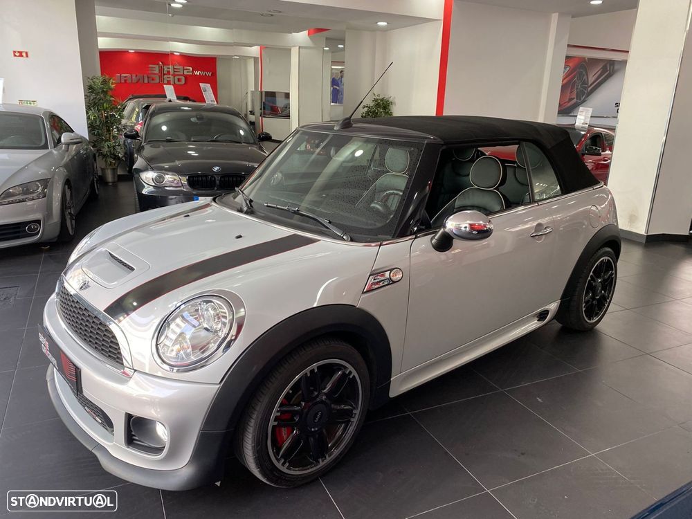 MINI Cabrio John Cooper Works - 3