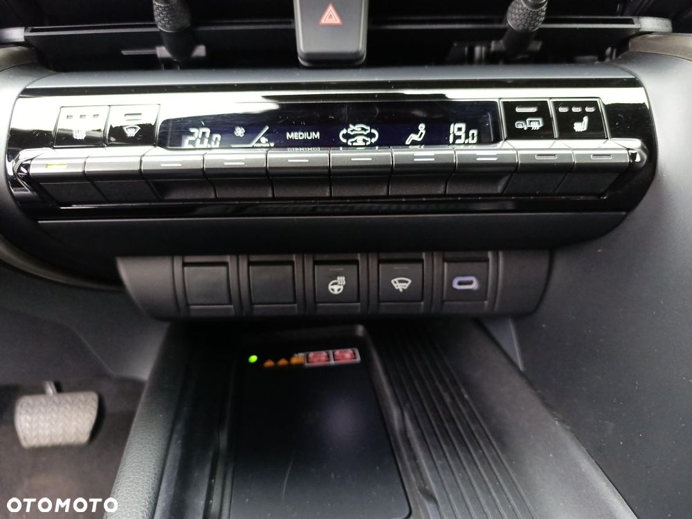 Toyota C-HR 1.8 Hybrid Executive - 23