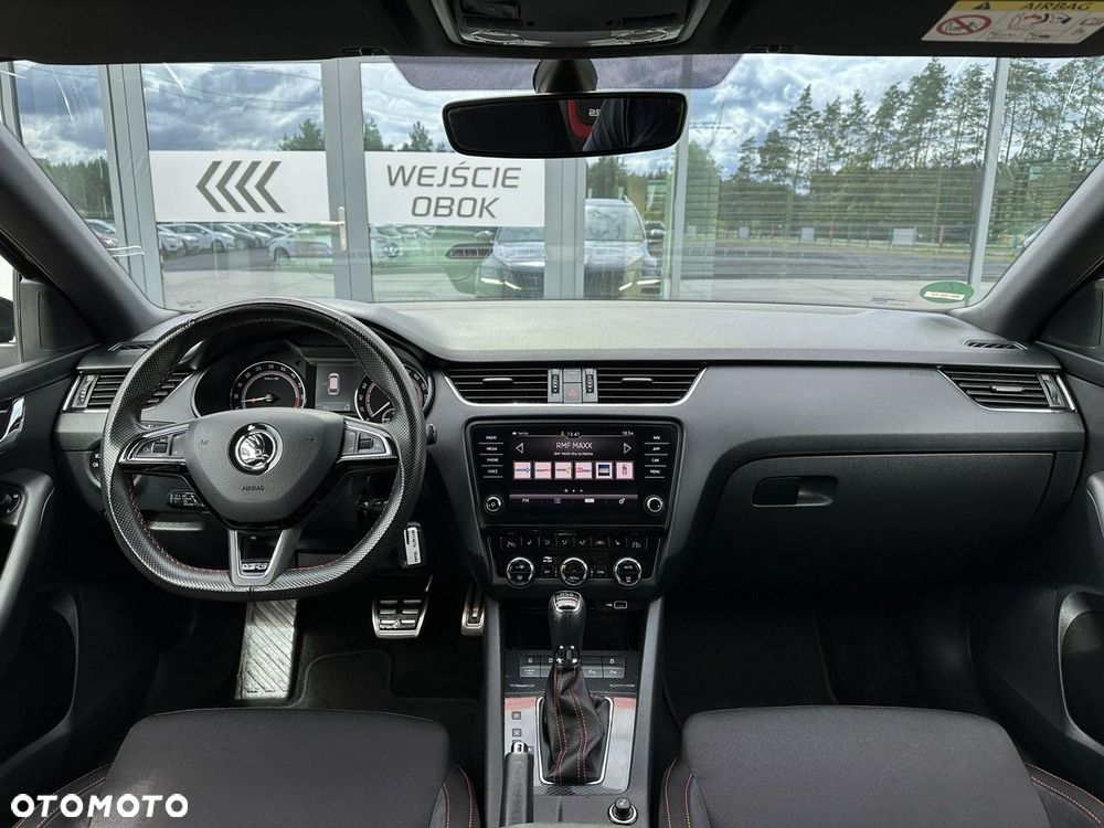 Skoda Octavia 2.0 TDI RS Challenge DSG - 9