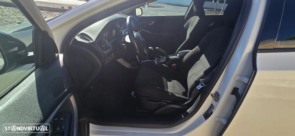 Volvo V40 2.0 D3 Kinetic - 8