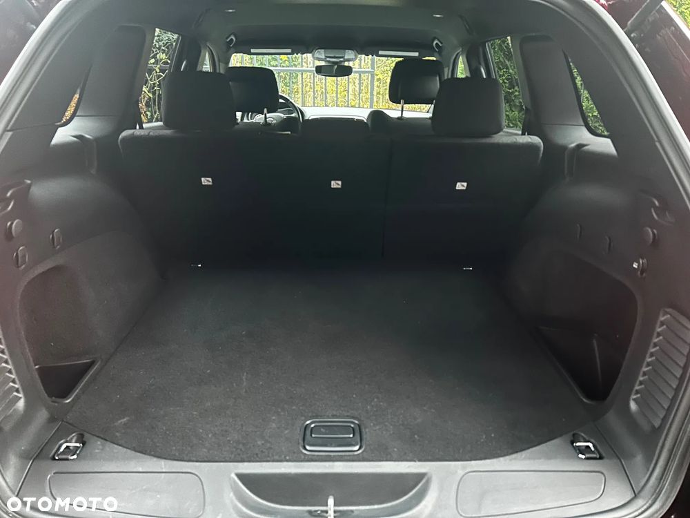 Jeep Grand Cherokee - 16