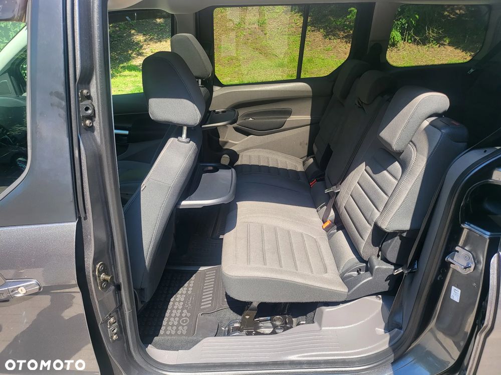 Ford Tourneo Connect Grand - 14