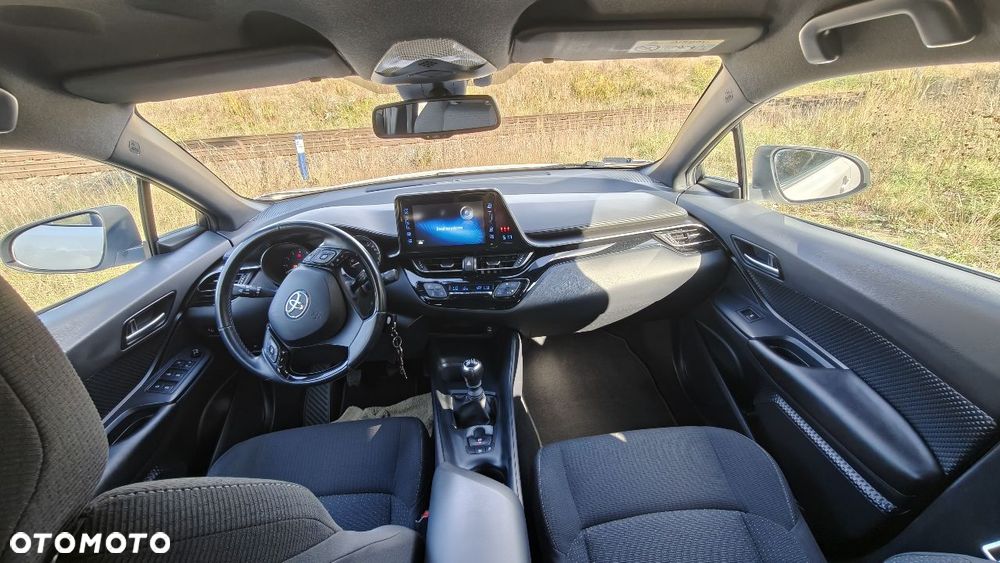 Toyota C-HR - 10