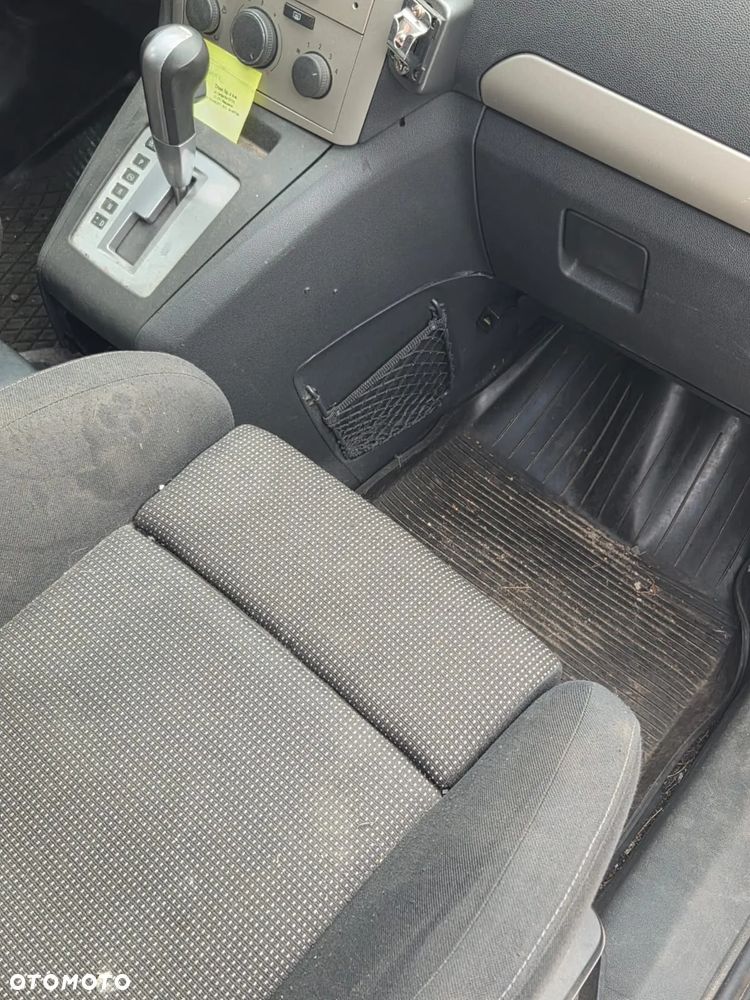 Opel Zafira pomoc drogowa, auto serwisowe dla mechanika, hak - 11