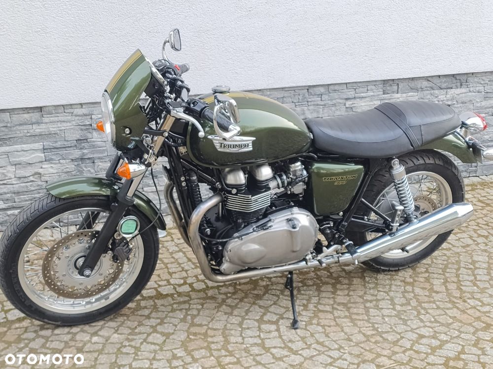 Triumph Thruxton - 30