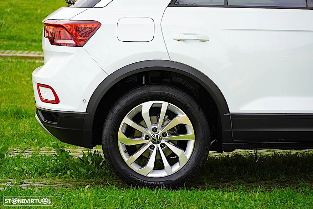 VW T-Roc 1.5 TSI Urban DSG - 11