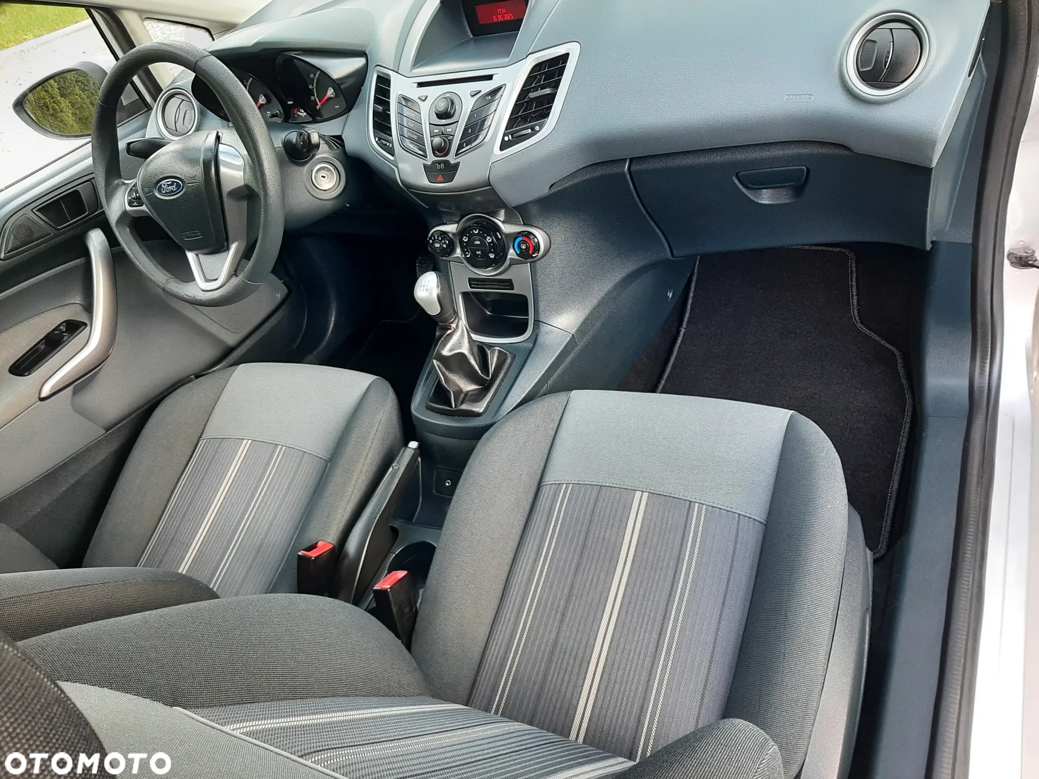 Ford Fiesta 1.25 Ambiente - 18