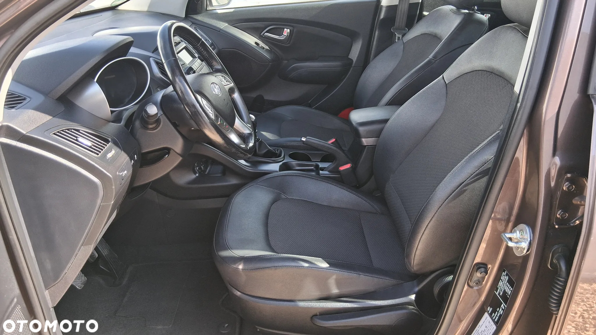 Hyundai ix35 1.6 2WD Fifa World Cup Edition - 13