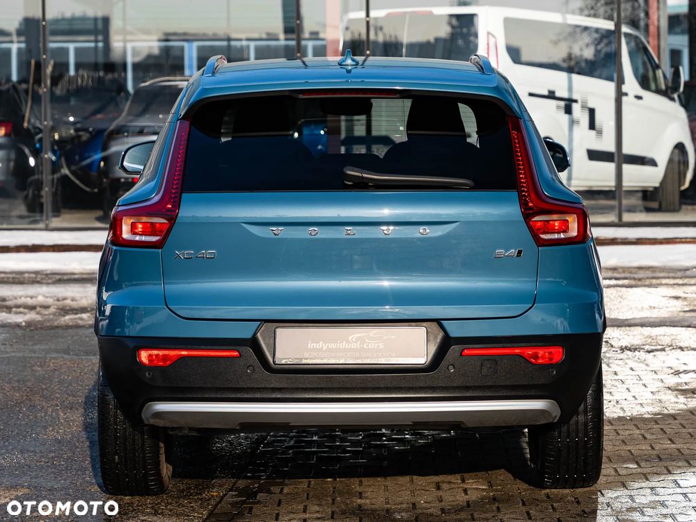 Volvo XC 40 B4 B AWD Geartronic RDesign - 18