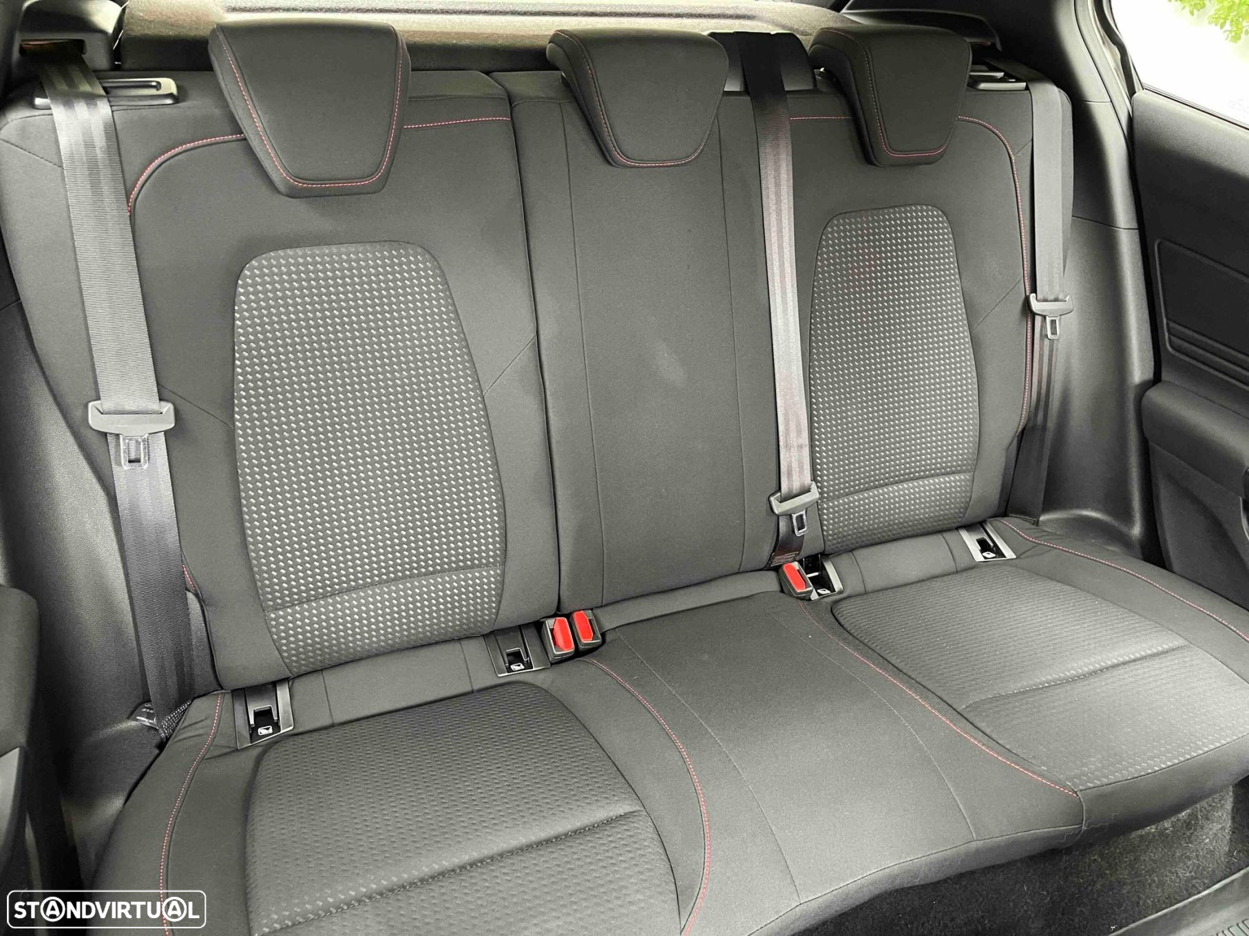 Ford Focus 1.0 EcoBoost ST-Line - 53