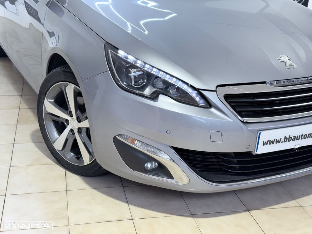 Peugeot 308 PureTech 130 GPF EAT8 Stop & Start Allure - 4