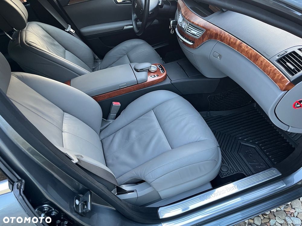 Mercedes-Benz Klasa S 500 4Matic 7G-TRONIC - 17