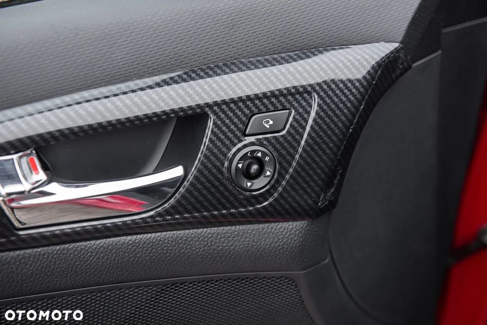 Hyundai Veloster 1.6 DCT Premium - 20