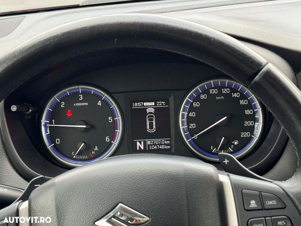 Suzuki S-Cross 1.6 DDIS ALLGRIP Luxus TCSS - 13
