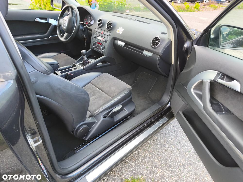 Audi A3 3-drzwiowe 2.0 TDI DPF Ambition - 5