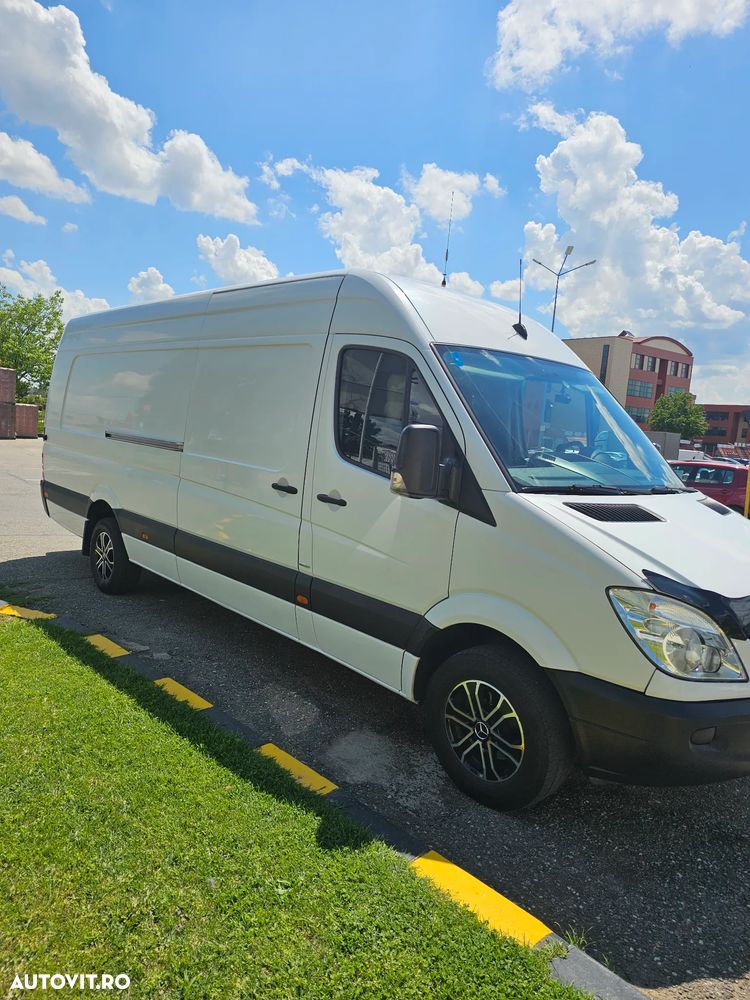 Mercedes-Benz Sprinter - 2