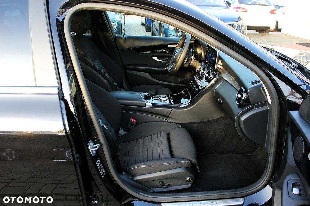 Mercedes-Benz Klasa C 200 d 9G-TRONIC Exclusive - 14